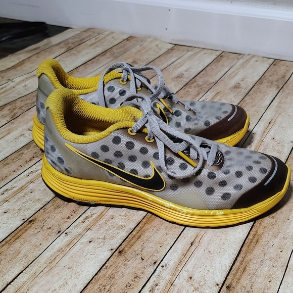Nike Gray and Yellow Sneakers - Picture 1 of 6